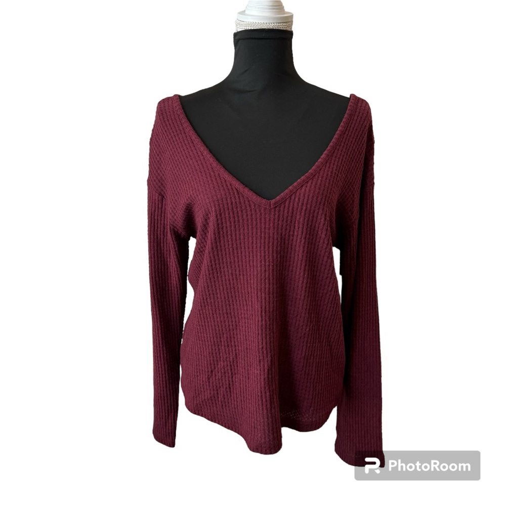 NWT Abound Lightweight Thermal Wear Two-Ways Top Size M Burgundy